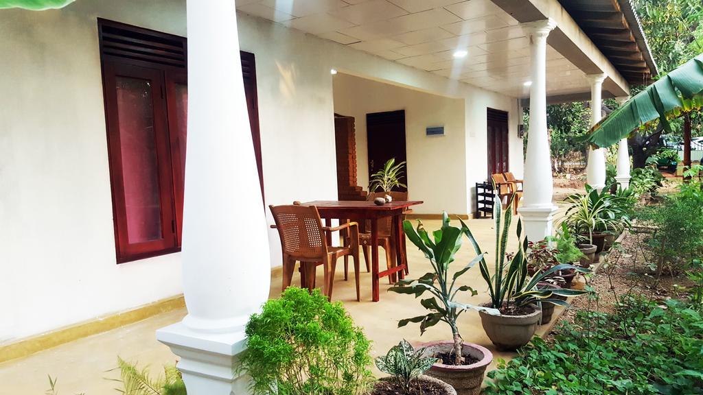 Kassapa Home Stay 시기리야 외부 사진
